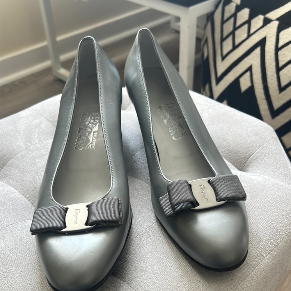 Salvatore Ferragamo Gray Flats with Bow Detail
